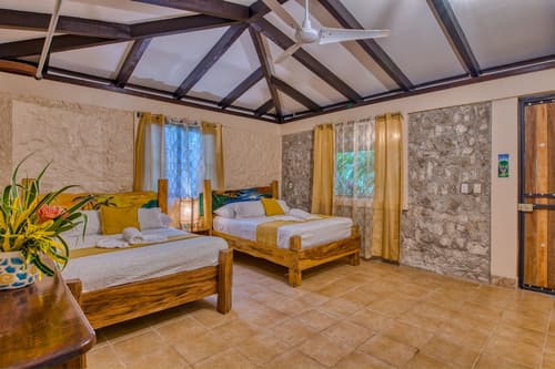 Atlantida Lodge, Room