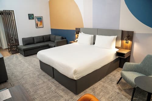 Holiday Inn London - Whitechapel by IHG, Room