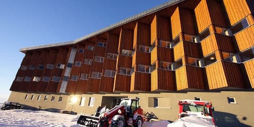 Horsky Hotel Sliezsky Dom, Front of property