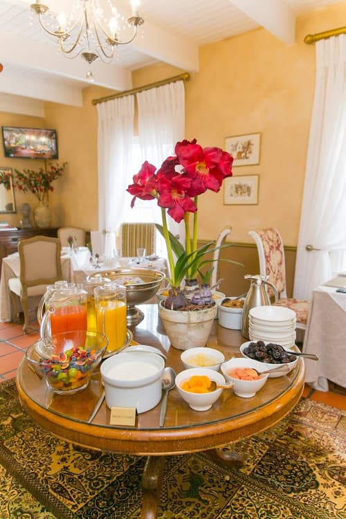 Maison Chablis, Buffet