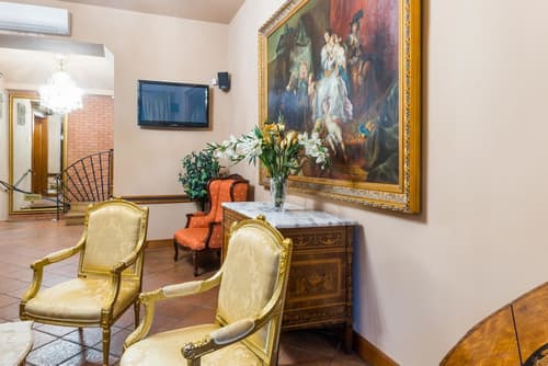 La Fenice, Lobby sitting area