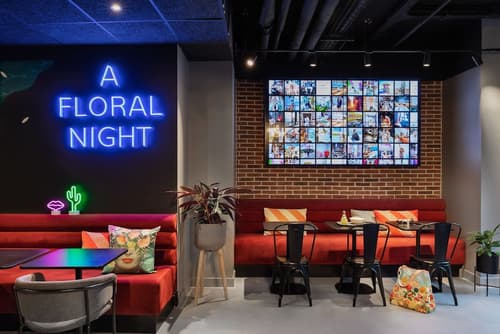 Moxy Amiens, Lobby lounge