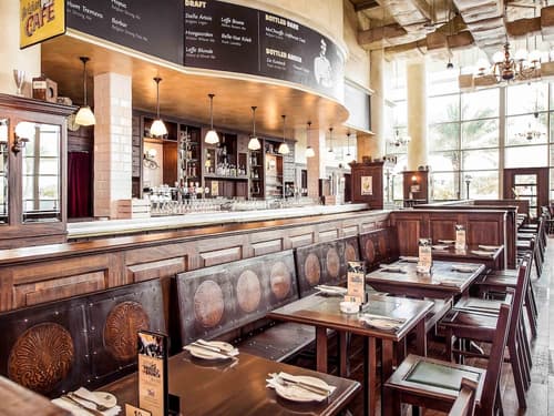 Novotel Abu Dhabi Gate, Restaurant