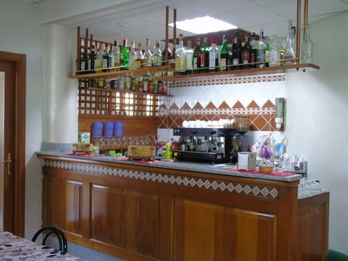 Meridiana, Bar (on property)