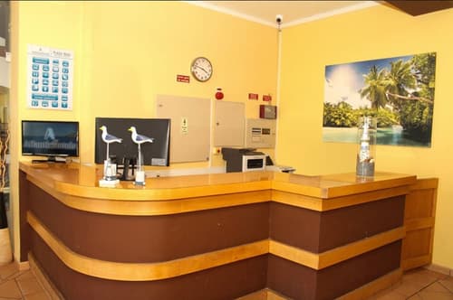 Plaza Real Atlantichotels, Reception