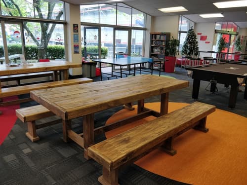 YMCA Hostel, Lobby lounge