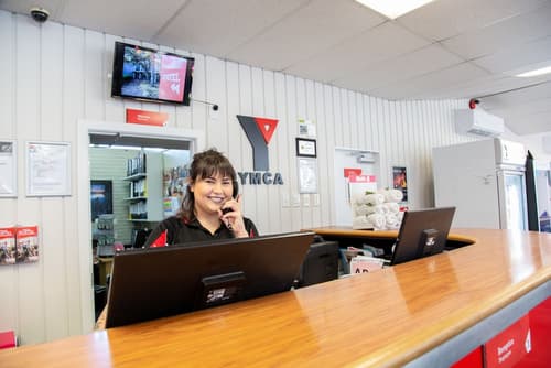 YMCA Hostel, Reception