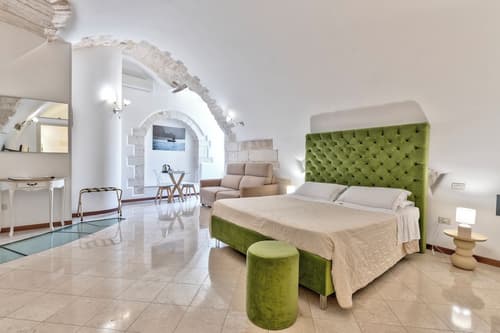 Hotel La Terra, Primary image