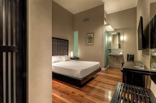 Patios de San Telmo, Room