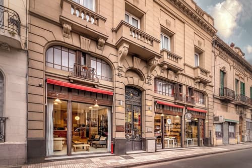 Patios de San Telmo, Front of property
