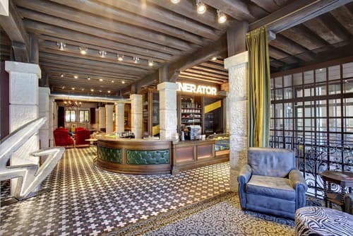 Generator Venice, Lobby