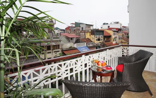 Golden Silk Boutique Hotel, Balcony