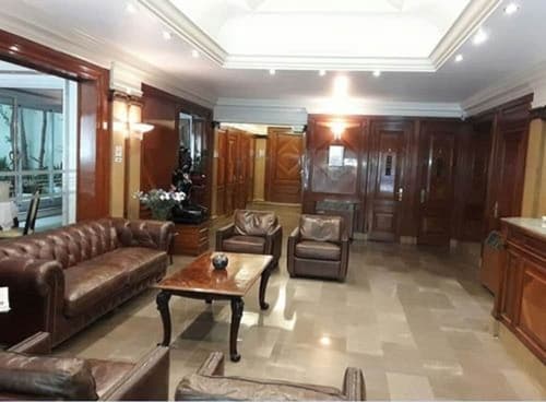 Hotel Lyon, Interior entrance