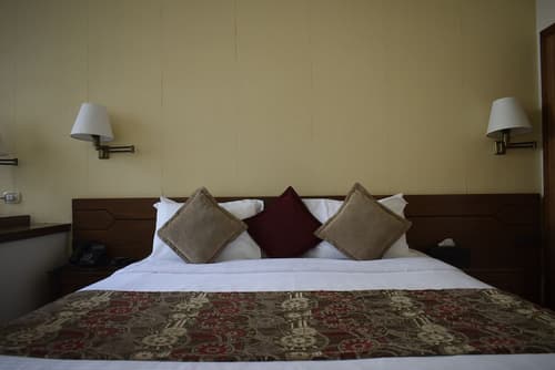 Orient Prince Hotel, 