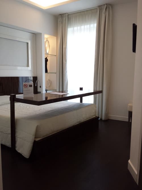 Hotel Exclusive, Room