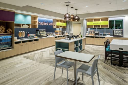 Home2 Suites by Hilton Cape Canaveral Cruise Port, FL, Breakfast area