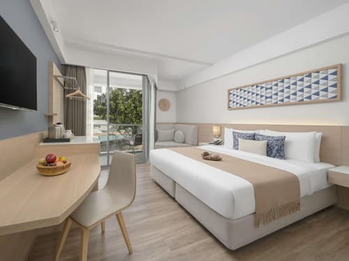 Andaman Beach Hotel Phuket - Handwritten Collection, Room