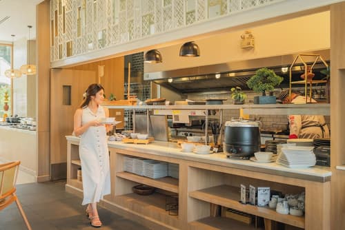 Andaman Beach Hotel Phuket - Handwritten Collection, Breakfast area