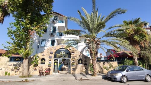 Wonder Life Hotel, Primary image