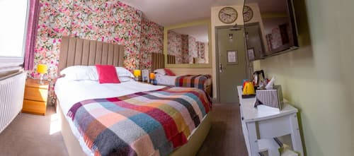 The Griffin Belle Hotel Vauxhall, Room