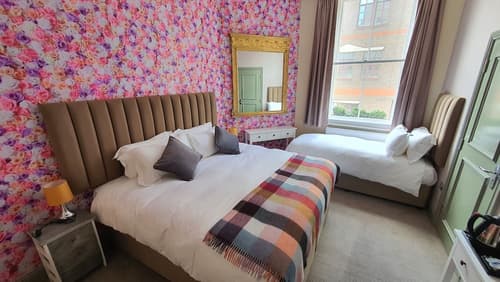 The Griffin Belle Hotel Vauxhall, Room