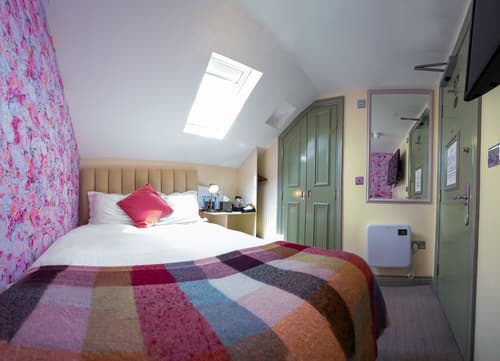 The Griffin Belle Hotel Vauxhall, Room