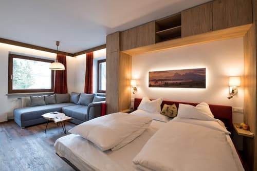 La Tambra B&B Residence - central with Restaurant, Room