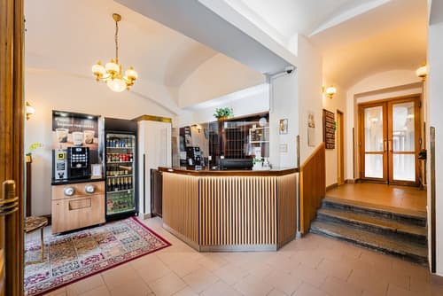 Hotel Ostaš, Reception