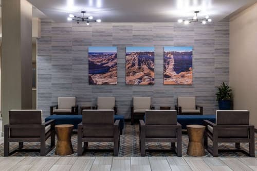 La Quinta Inn & Suites by Wyndham Holbrook Petrified Forest, Lobby