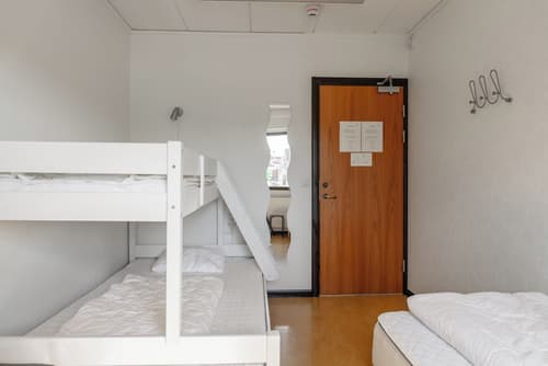 Saxvikens vandrarhem, Room