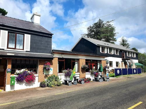 The Climbers Inn, Exterior