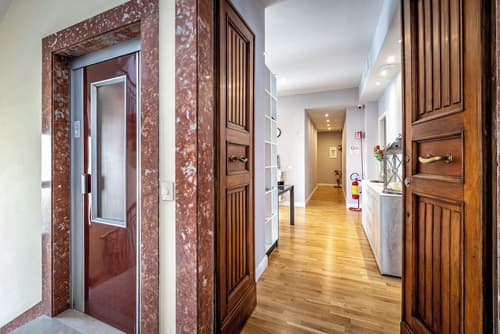 Residenza 24, Exterior