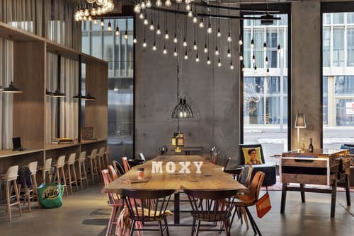 Moxy Bern Expo, Lobby sitting area