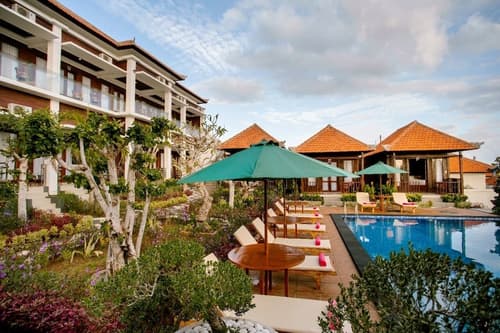 Nusa Sedayu hotel, Outdoor pool