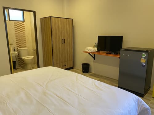 N&N HOUSE Laem Hin, Room