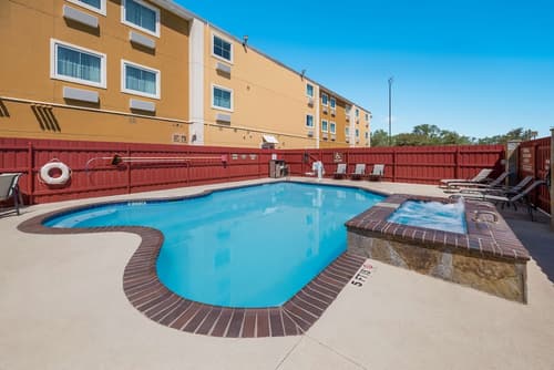 Best Western North Bryant Inn San Angelo, Outdoor pool