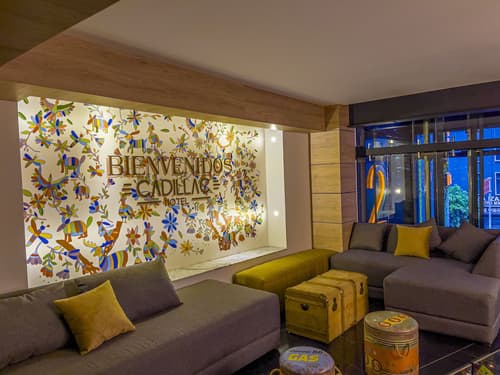 Cadillac Hotel Boutique, Lobby sitting area