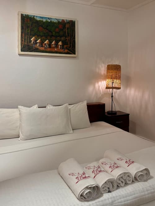 Paloma Guest House & Restaurant, Room