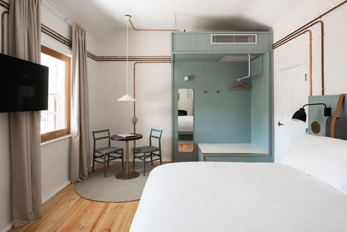 Garde Hotel and Warders Cottages, Room