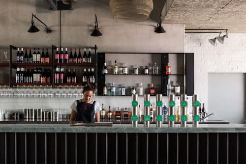 Garde Hotel and Warders Cottages, Restaurant