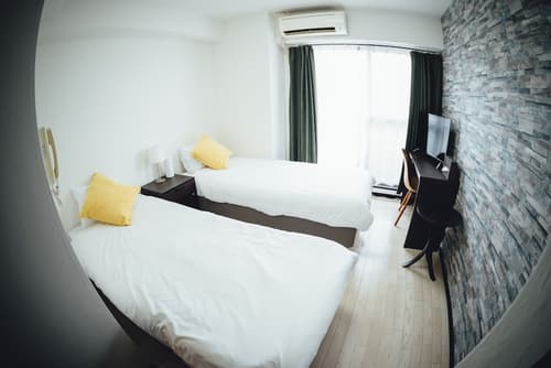 Royal Heights Sakuragawa Condominium, Room