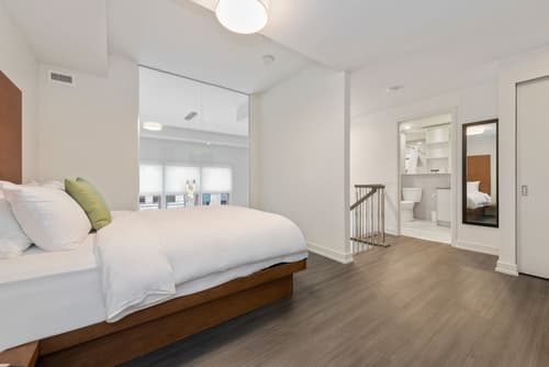 reStays Ottawa, Room