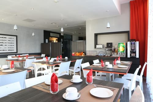 Adonis Paris Sud, Property amenity