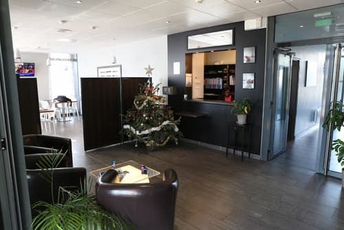 Adonis Paris Sud, Reception