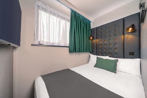 Point A Hotel - Westminster, London, Room