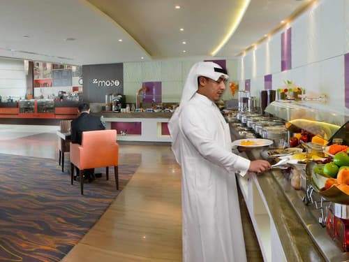 Novotel Suites Riyadh Olaya, Restaurant