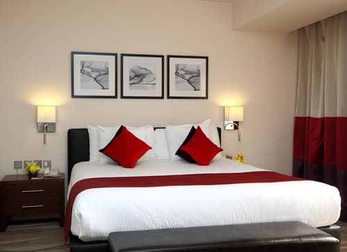 Novotel Suites Riyadh Olaya, Room