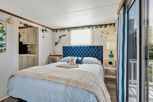 Latitude 26 Waterfront Resort & Marina, Room