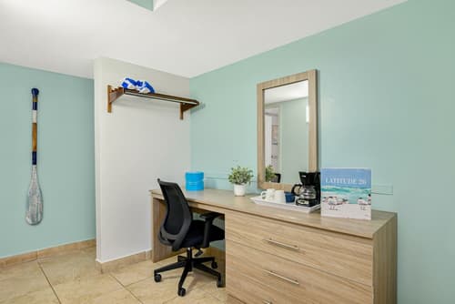 Latitude 26 Waterfront Resort & Marina, Room