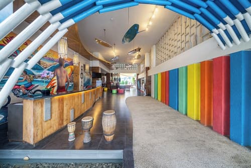 Bliss Surfer Hotel Legian, Lobby